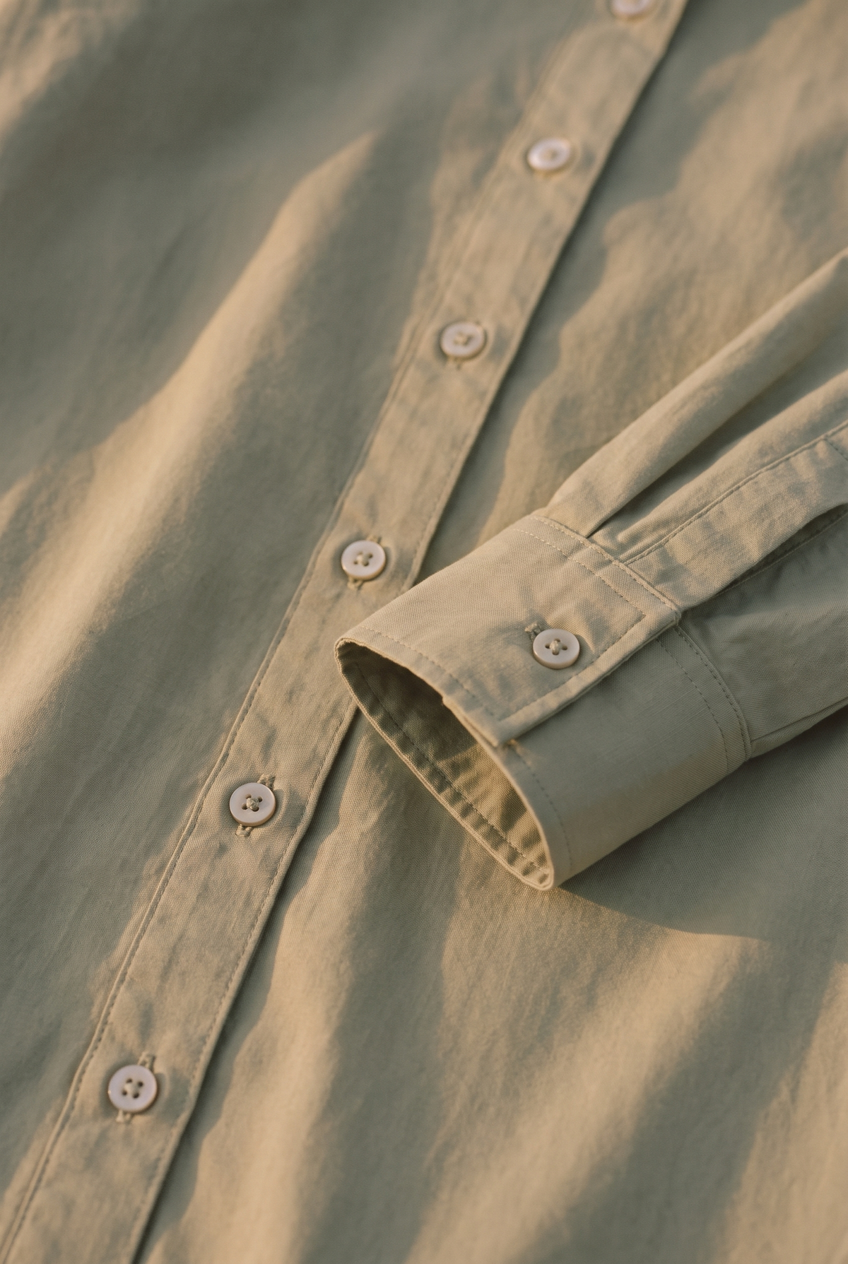 The Cora Midi, button detail