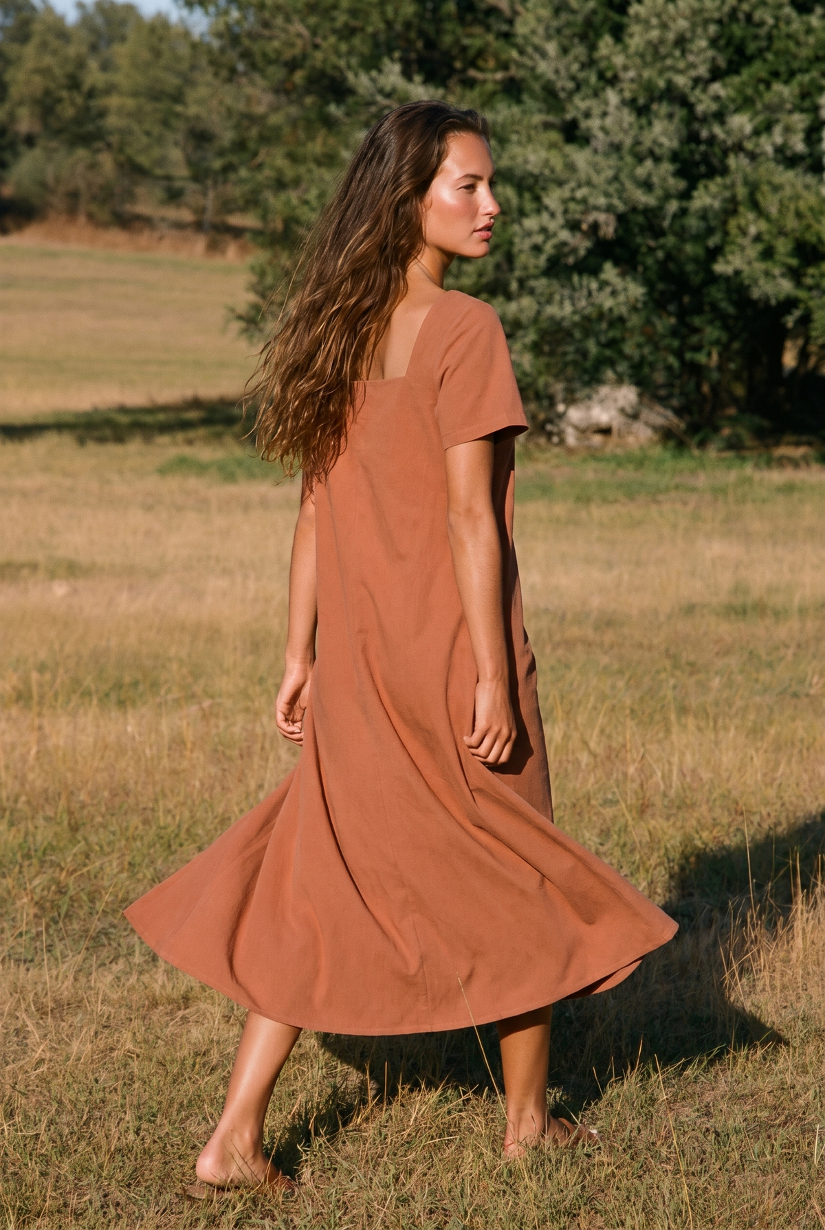 The Juniper Midi in Terracotta, walking