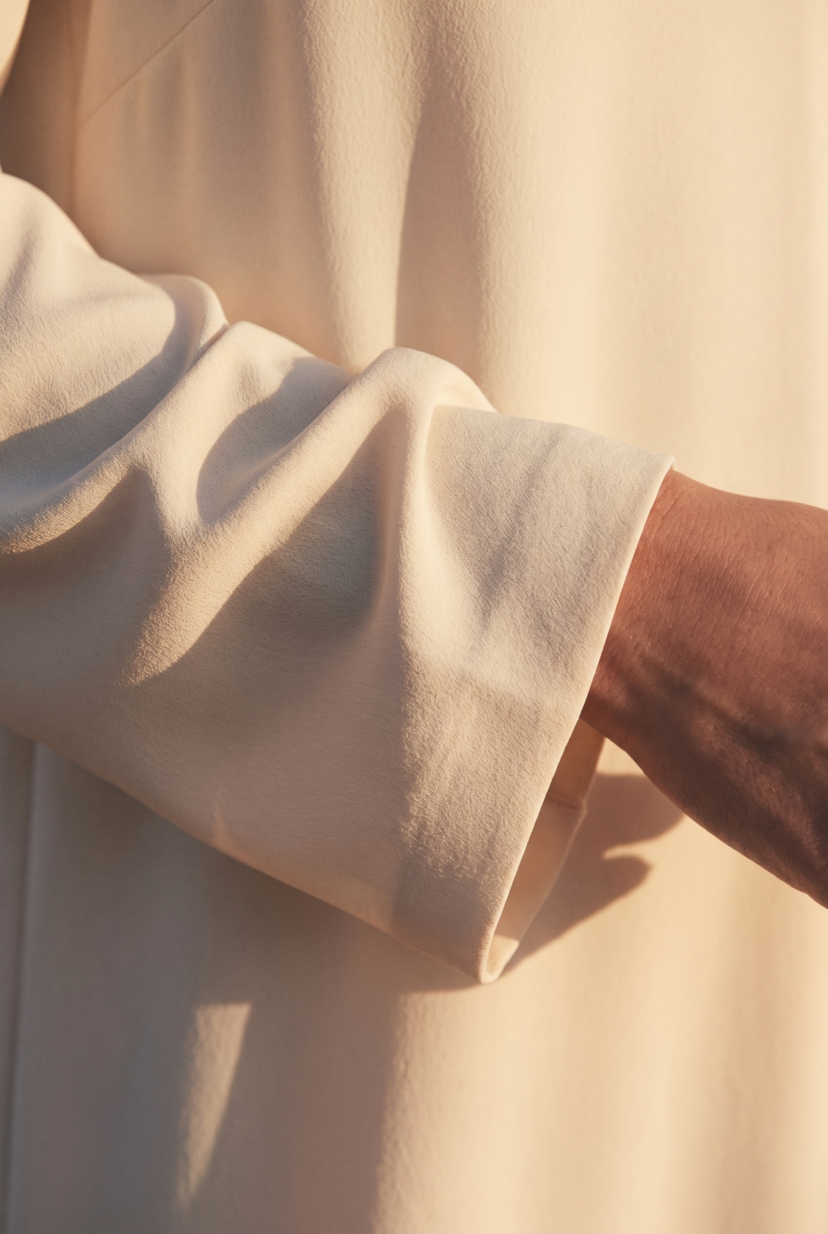 The Wren Maxi, sleeve detail