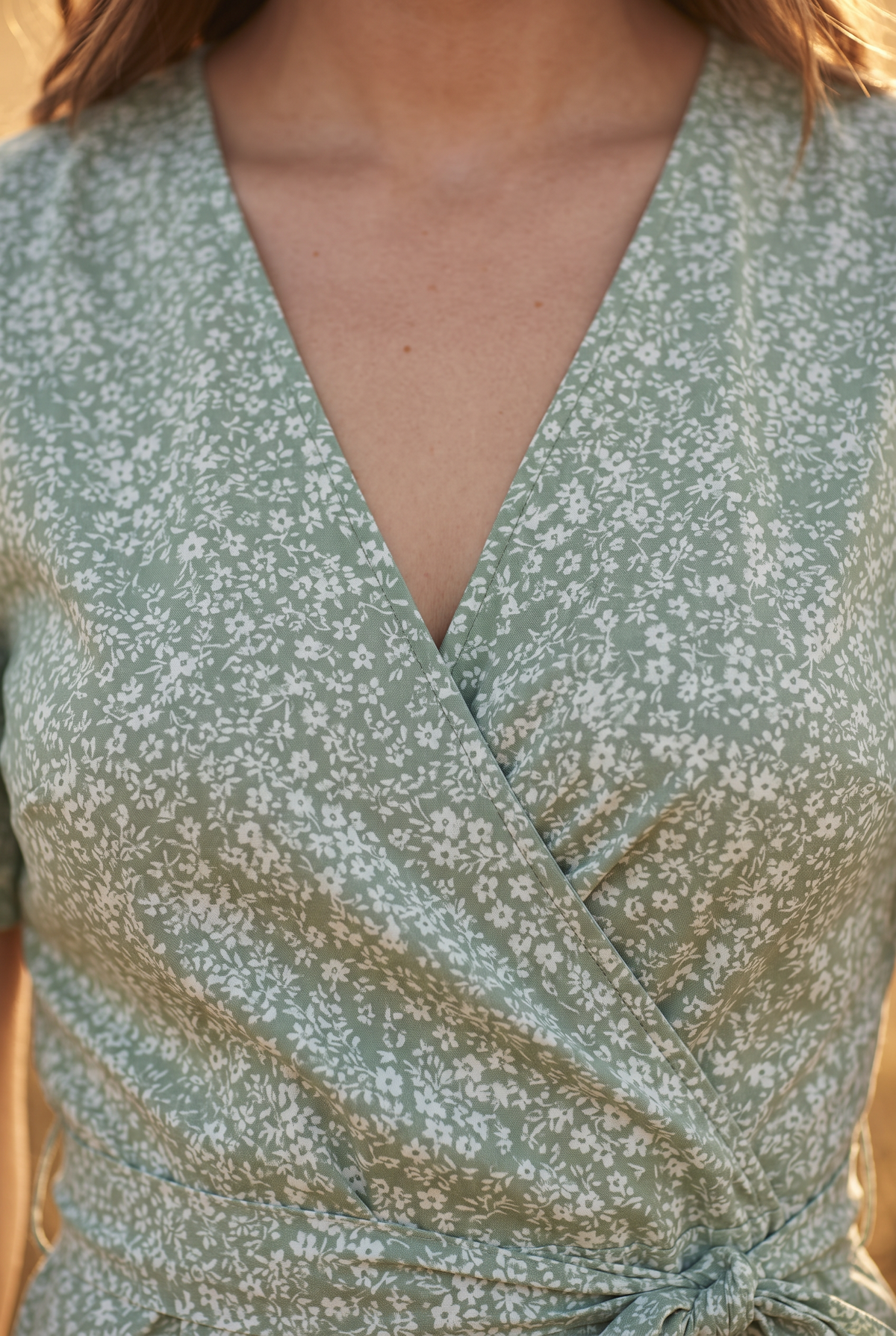 The Clover Midi, neckline detail