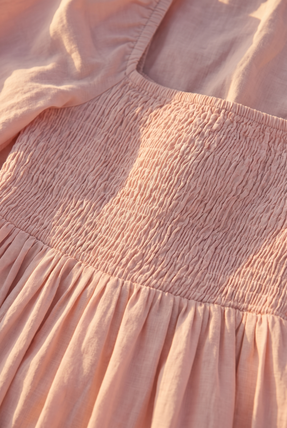 The Linden Mini, neckline detail