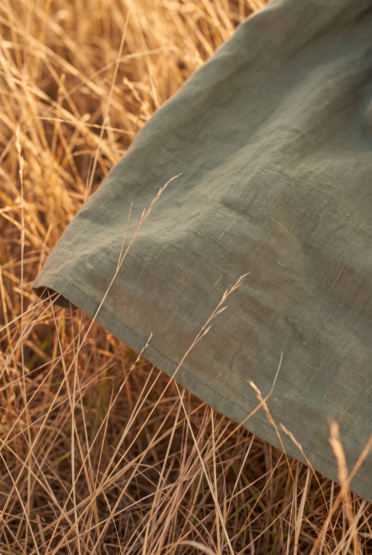 The Yarrow Mini, hem detail