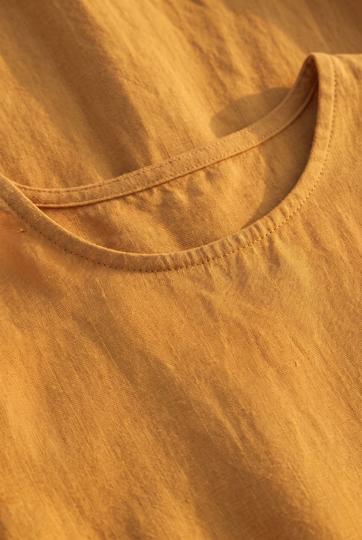 The Tansy Mini, neckline detail