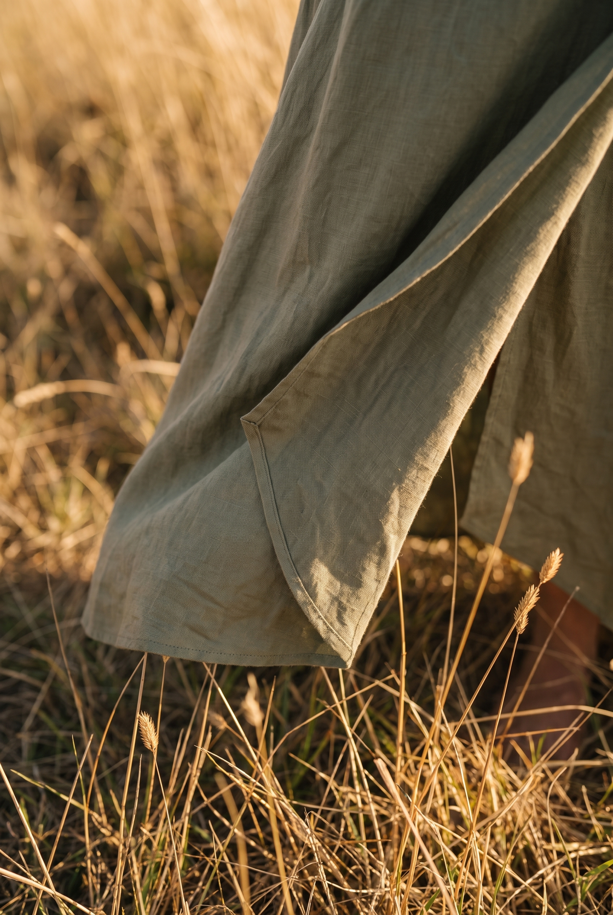 The Junia Maxi, hem detail