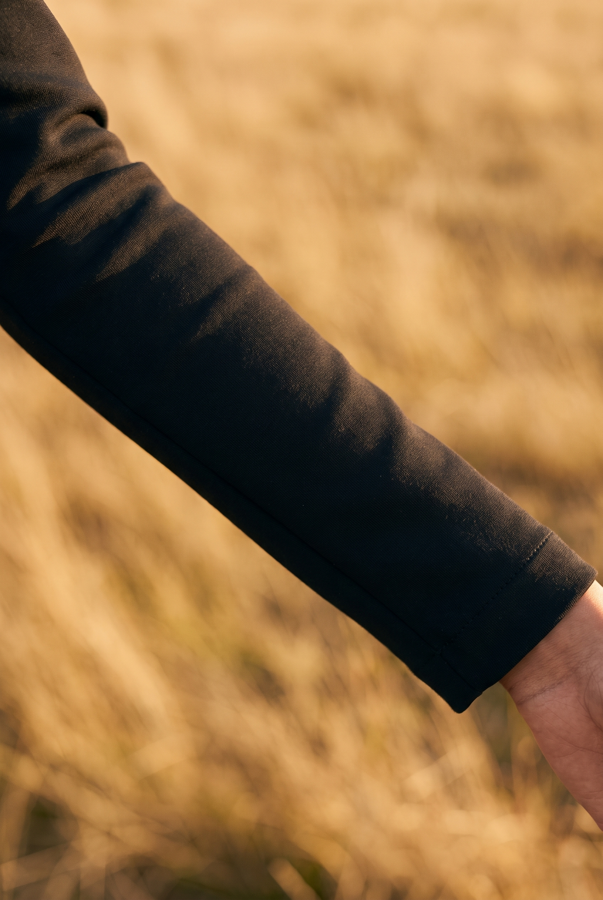 The Perpetua Maxi, sleeve detail