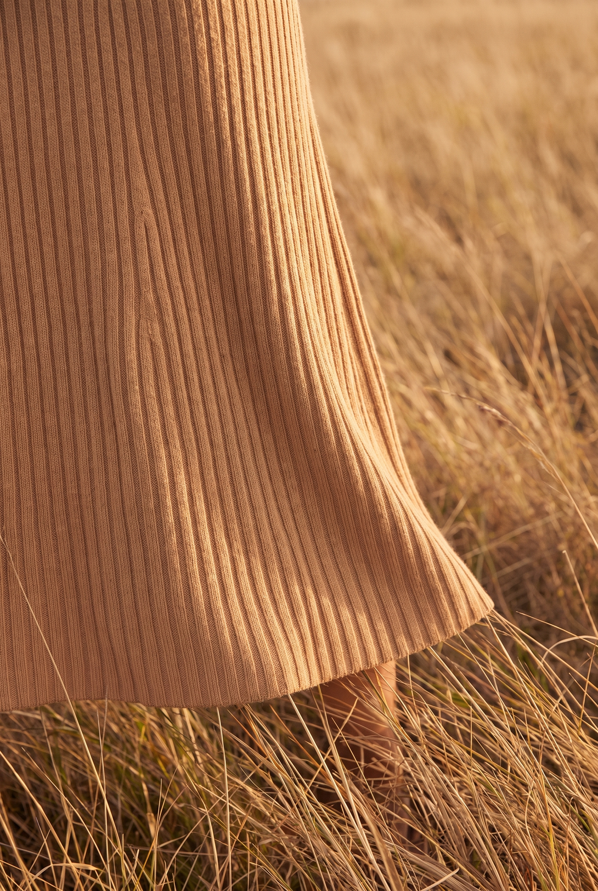 The Nell Midi, hem detail