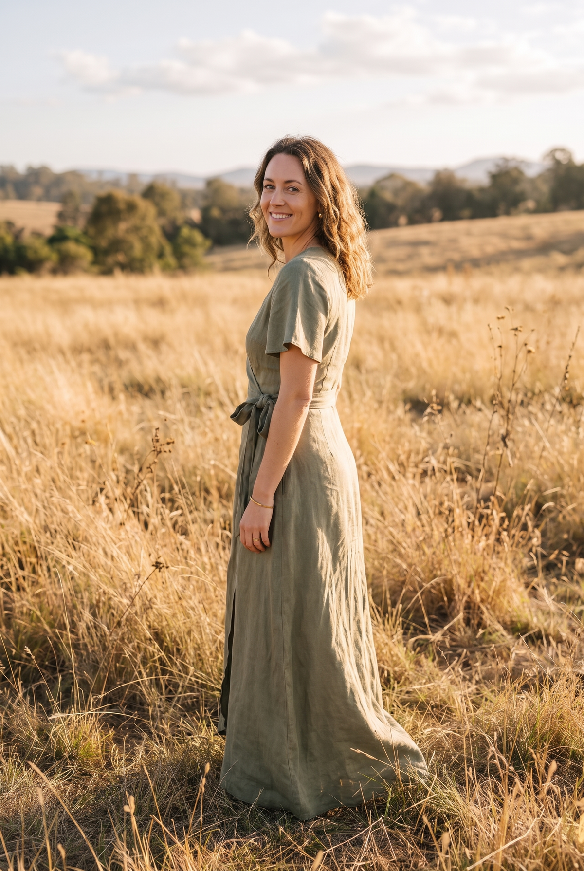 The Junia Maxi in Olive, over the shoulder
