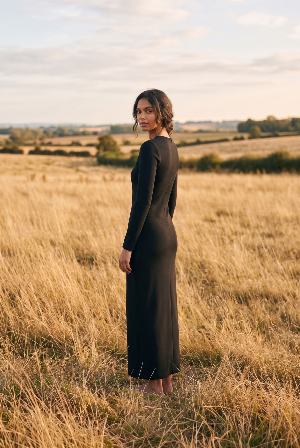 The Perpetua Maxi in Noir, over the shoulder
