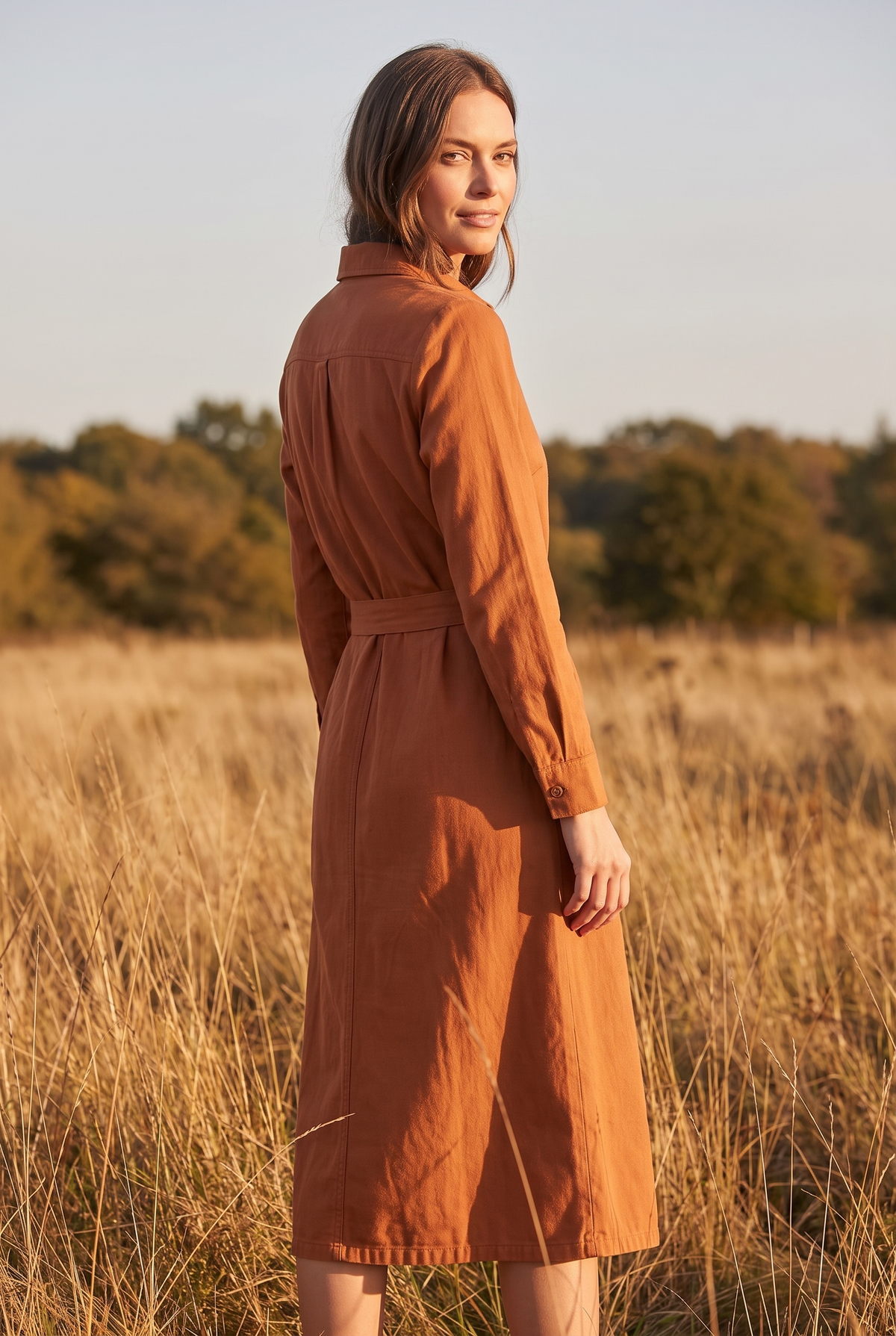 The Verbena Midi in Terracotta, over the shoulder